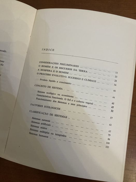 Livro Ecologia dos Recursos da Terra de M. Gomes Guerreiro