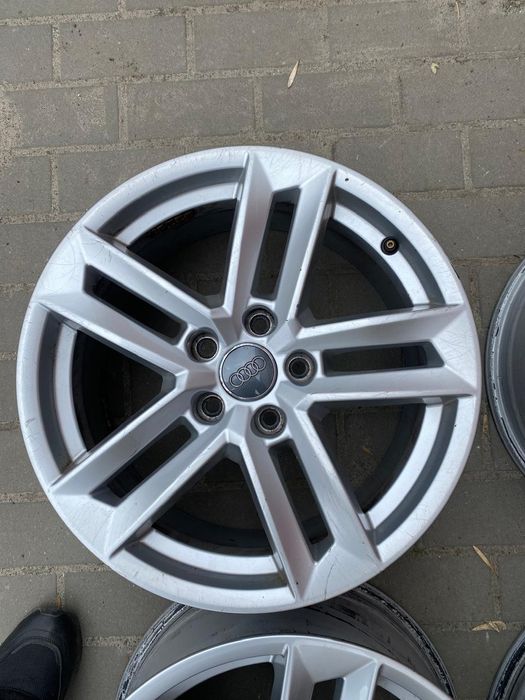Титанові диски R17  на Audi  A4 B8,B9/ 8W  , А3, А5 2016-2024 років