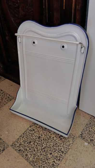 Suporte para talheres em esmalte antigo