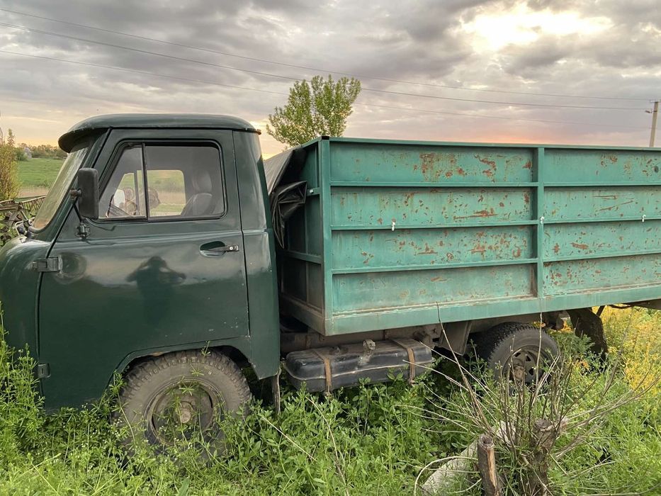 Продам УАЗ 452 самоскид