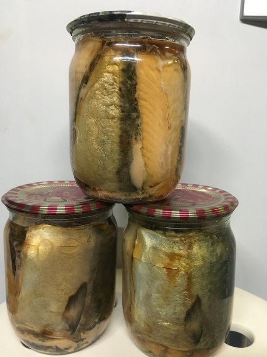 Скумбрія з червоною рибою (консерва)