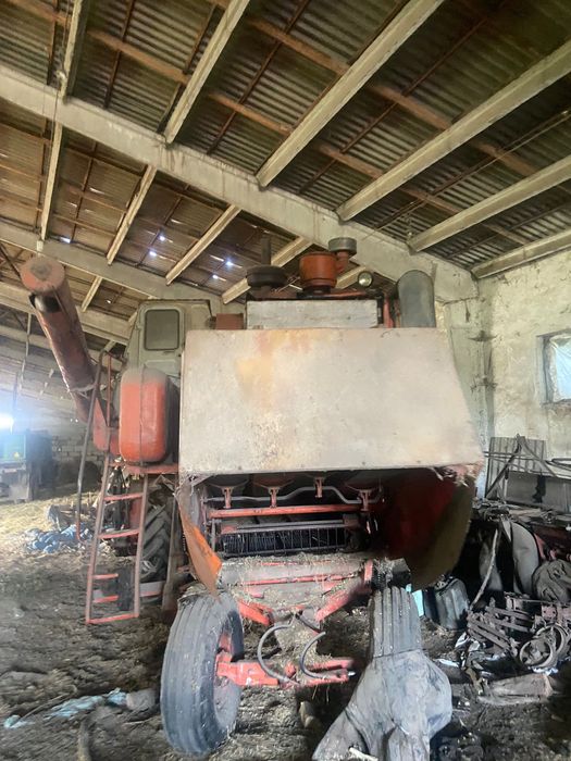 (Обмін)СК 5 нива комбайн в гарному стані  гаражі клас джондир кейс мтз