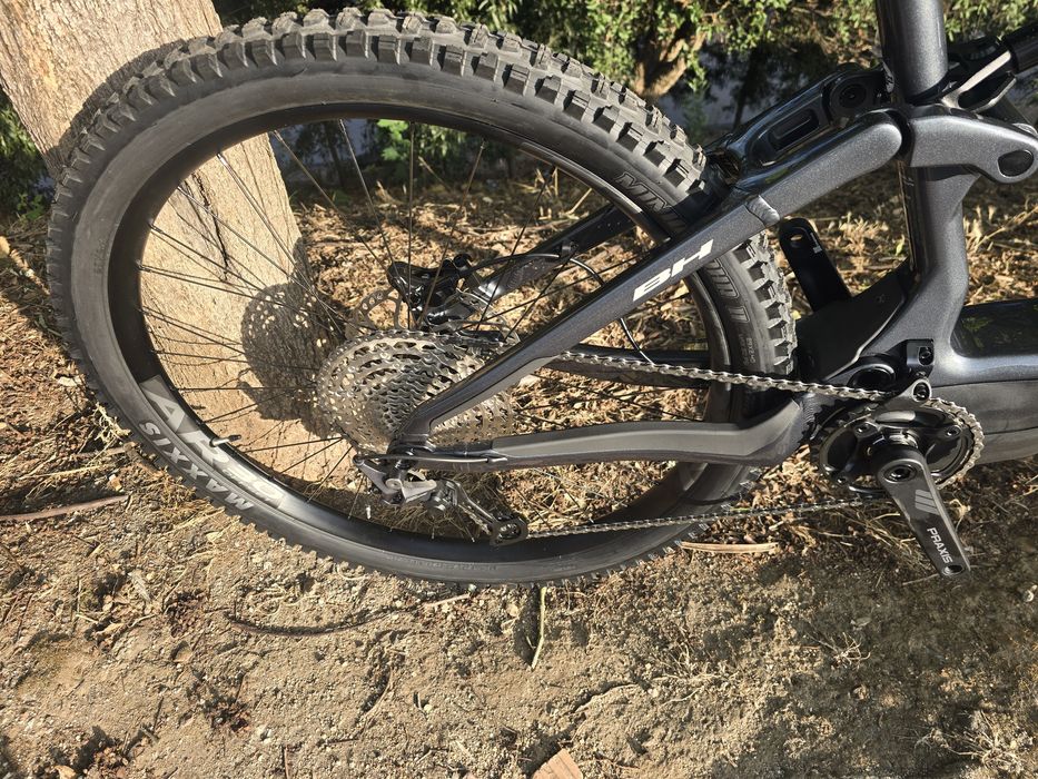 Bh atomx 8.2 eletrica L 29 de exposicao