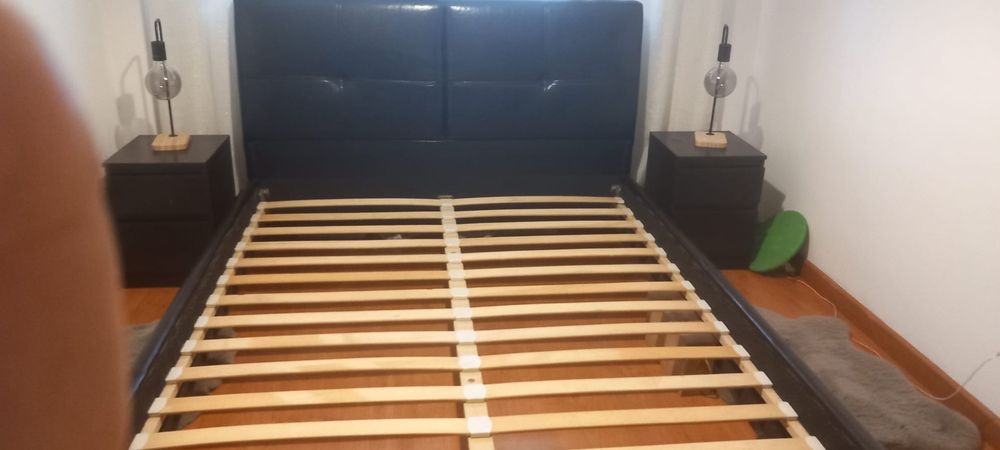 Conjunto quarto cama + 2 mesas cabeceira + 2 candeeiros