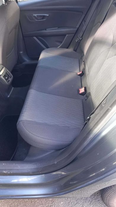 Seat Leon 1.6TDI 105cv AC  2015