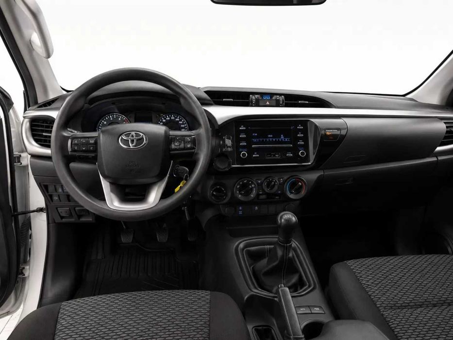 Toyota Hilux 2.4 D-4D 4WD CD CM