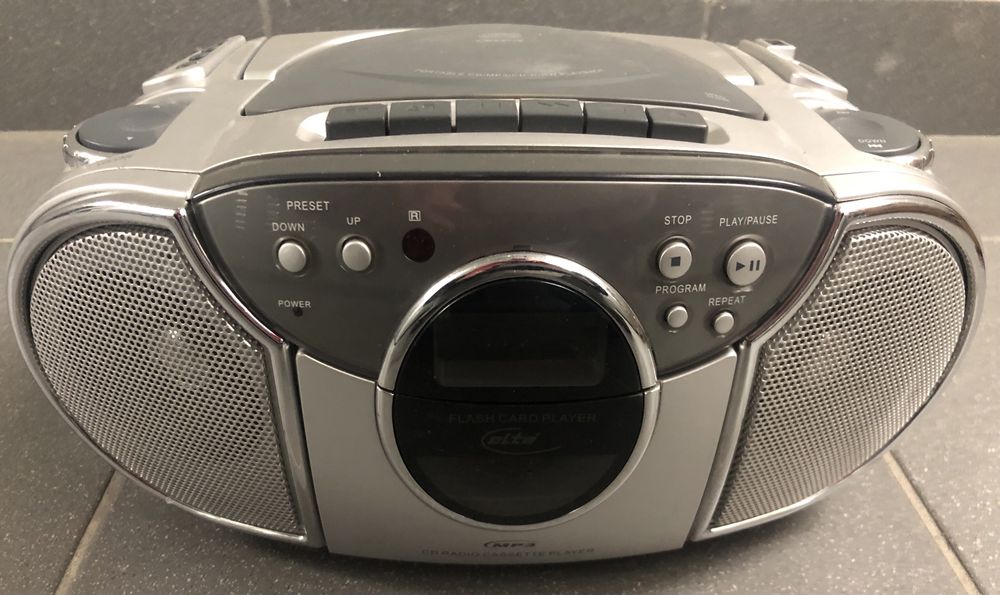• ELTA 6725Z - Radio Magnetofon CD USB SD - (SPRAWNE)