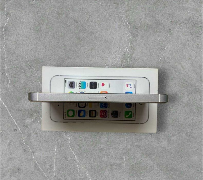 Apple iPhone 5S 16GB silver white