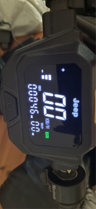 Hulajnoga elektryczna Jeep