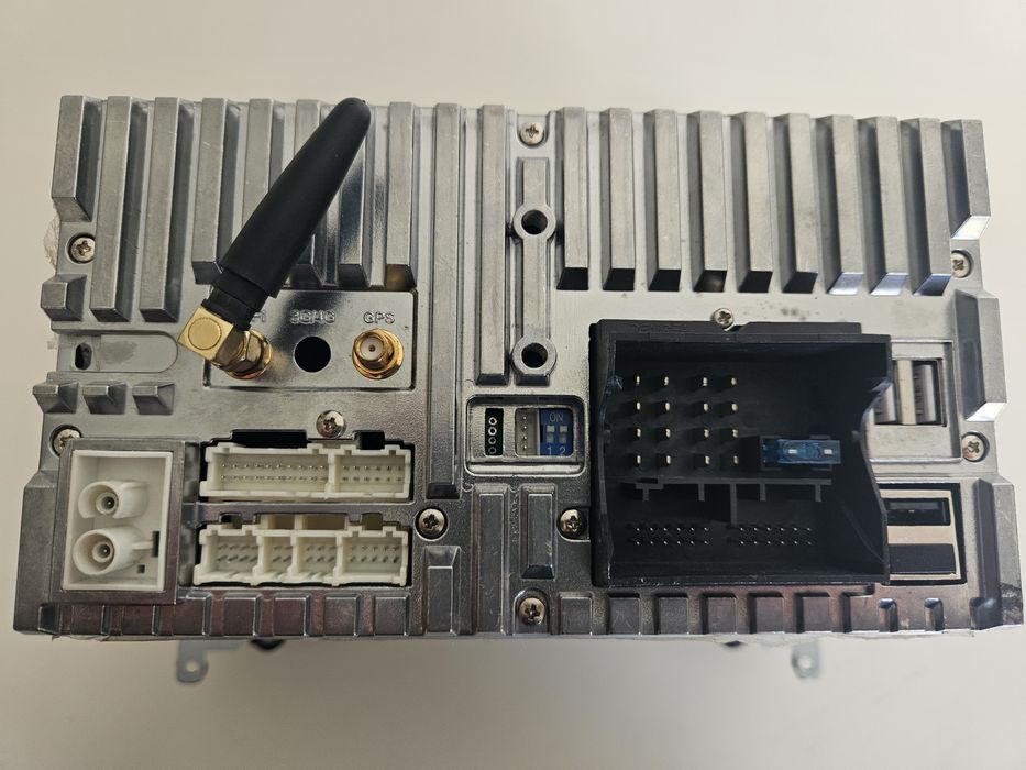 Auto-rádio com sistema Android 8.0 Oreo integrado para Mercedes-benz