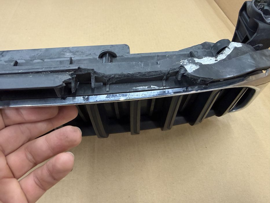 Решітка жалюзі BMW g20