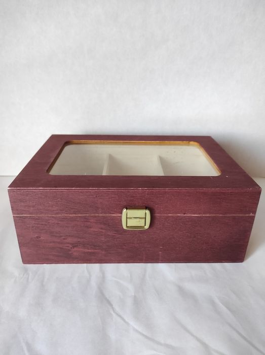 Шкатулка для украшений.