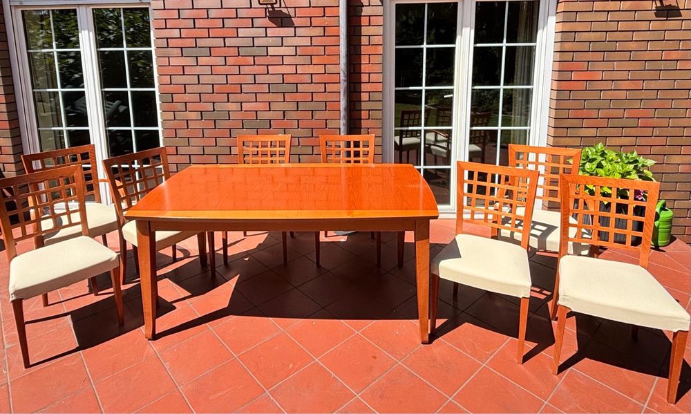 Stół lite drewno z krzesłami do salonu