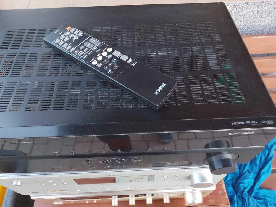 Amplituner Yamaha RX -V367 stan bardzo dobry. uszkodzony.