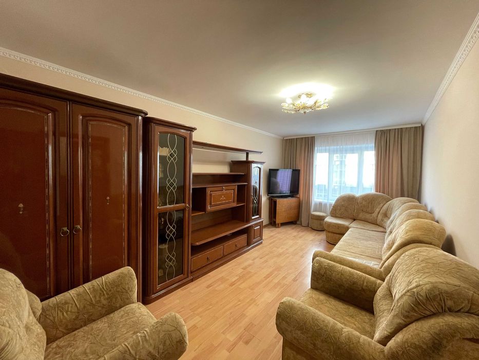 Продаж 2-кімнатної квартири на Галицькій — центр міста!