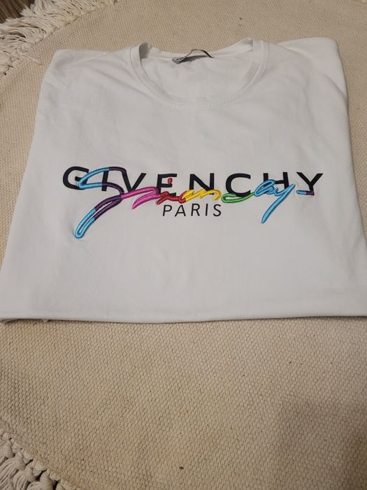 Нова оригінальна футболка Givenchy