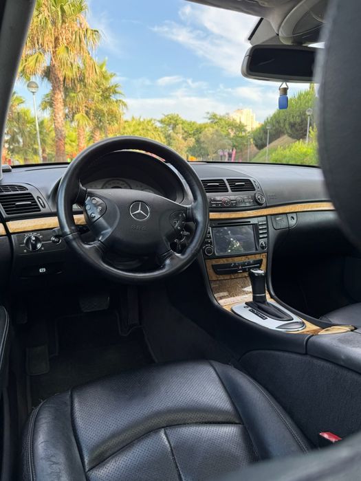 Mercedes-Benz E 220 — fotografia 11