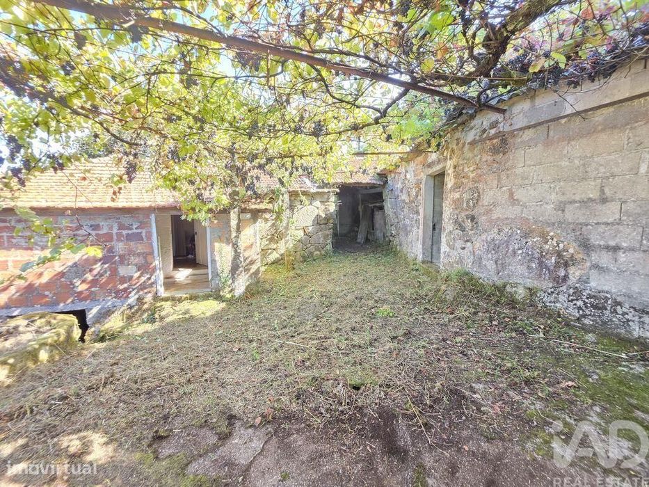 Casa de Campo T2 em Covas de 192 m2
