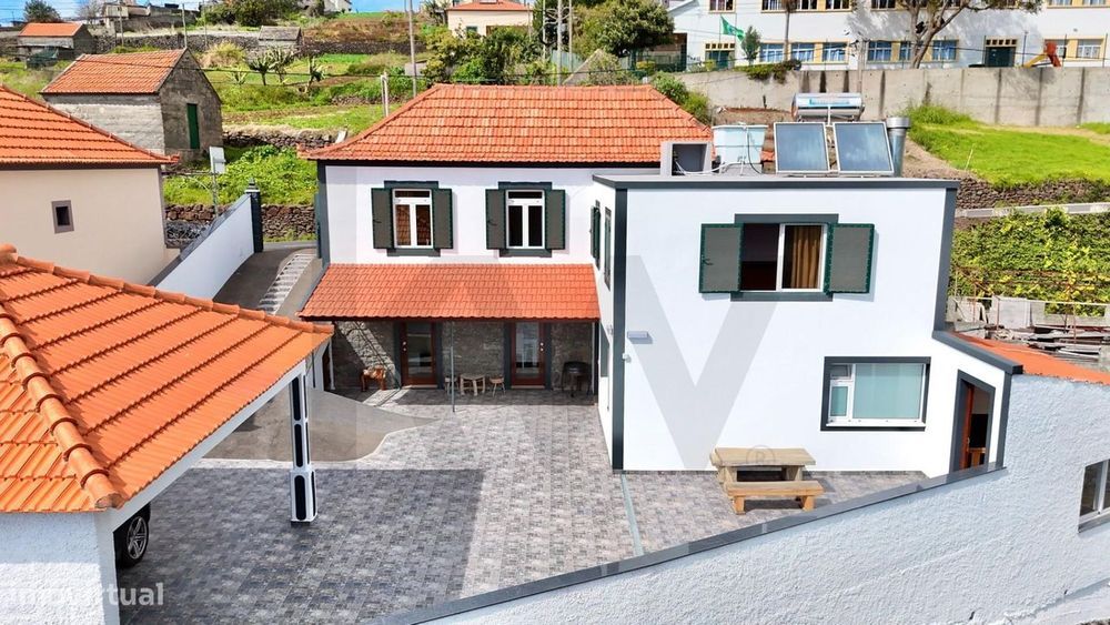 Moradia com vista para a Montanha e Oceano | Calheta, Madeira