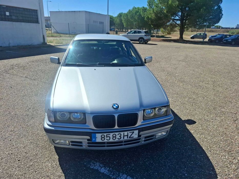 BMW E36 318tds Compact - Prata - Pack M - Jantes 17" - Clássico