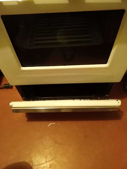 Газова плита Днепр б у на 4 конфорки робоча з духовкою