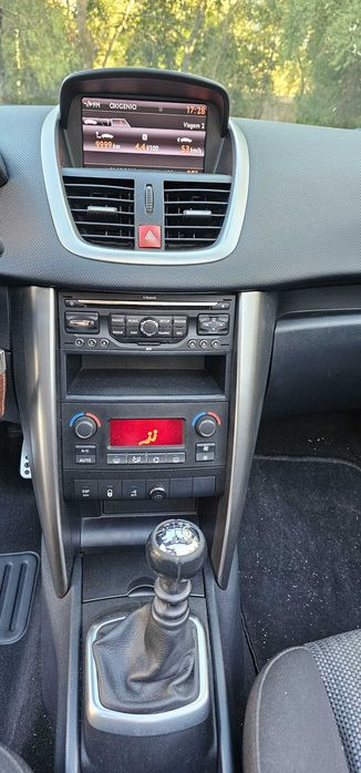 Peugeot 207 CC 1.6 HDI