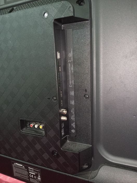 Vendo TV 55" para pecas