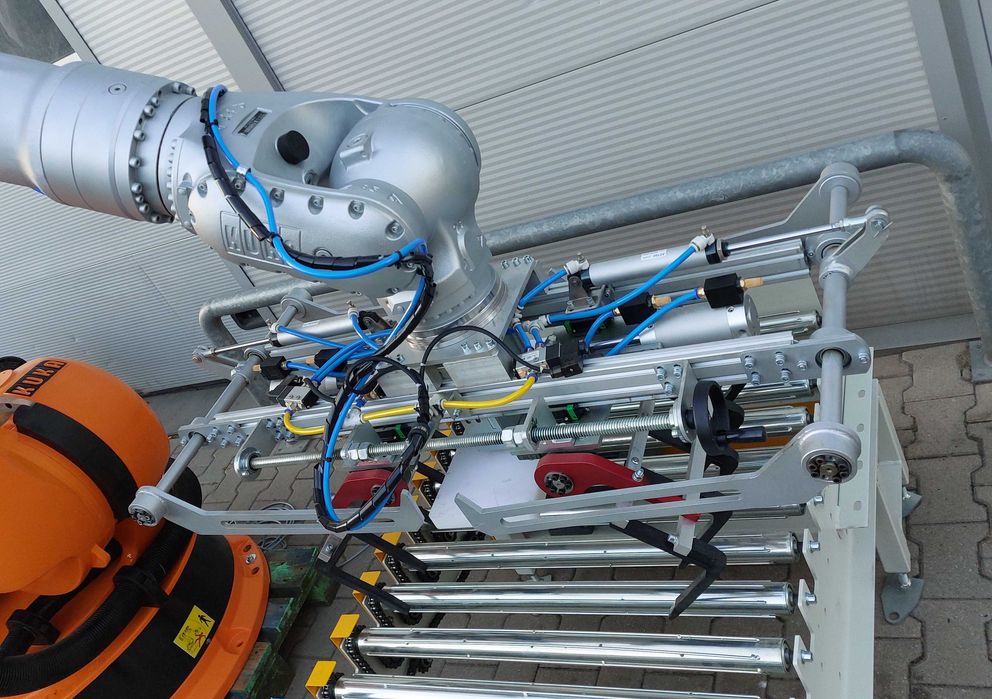 Paletyzator Paletyzer Zrobotyzowana paletyzacja worków kartonów palet