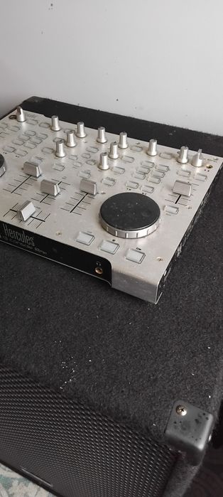 Controladora DJ Hercules DJ Control RMX - Chassi de Metal (Impecável)