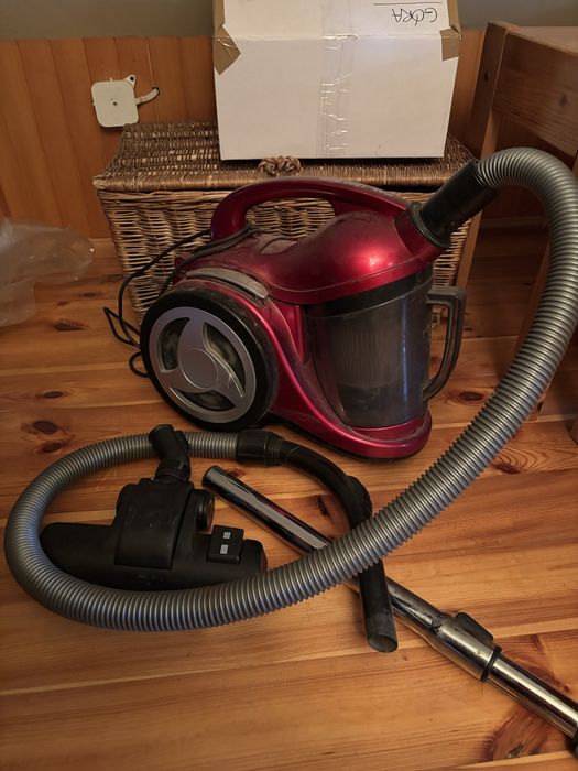 Odkurzacz sprawny 1800 w