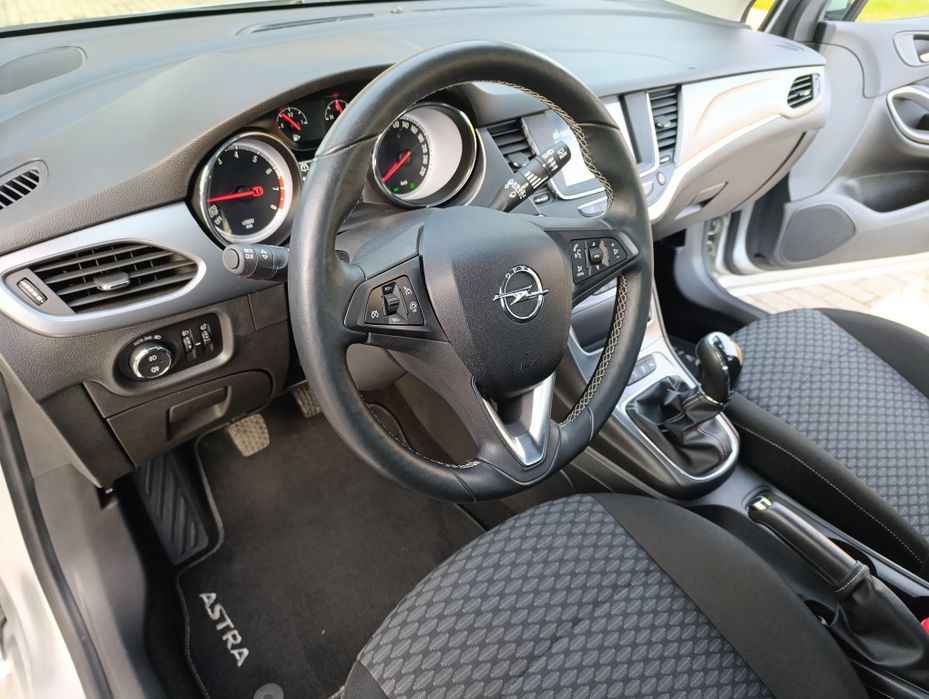 Опель Астра К 1.4 турбо