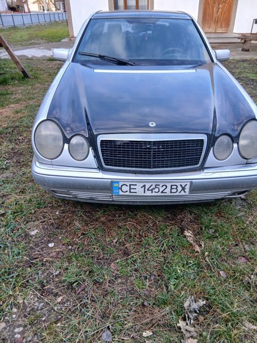 Mercedes-Benz 230
