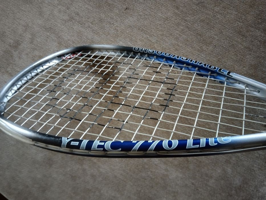Rakieta do squasha UNSQUASHABLE Y-TEC 770