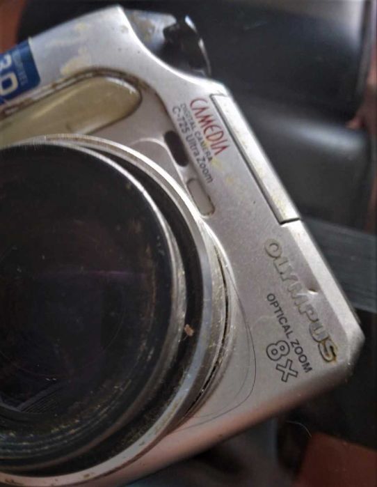 Máquina fotográfica digital OLYMPUS 3D