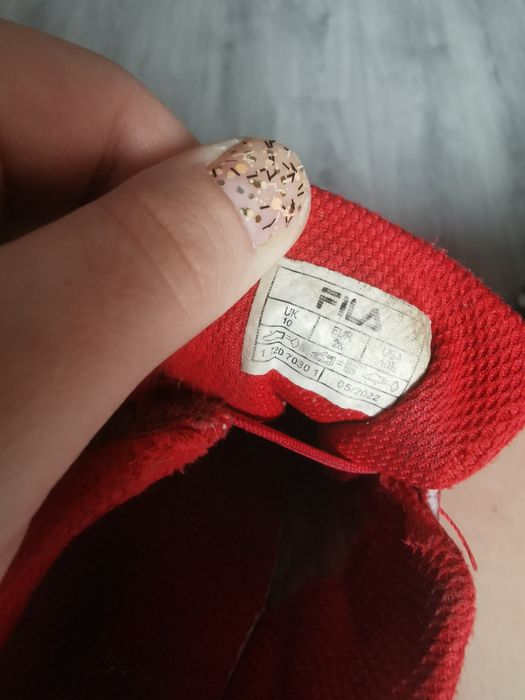 Czerwone buty Fila 28
