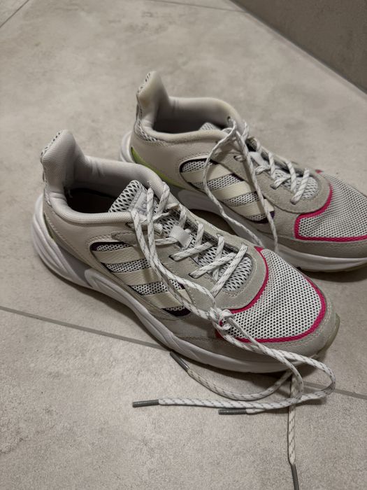 Кросівки Adidas 39 розмір