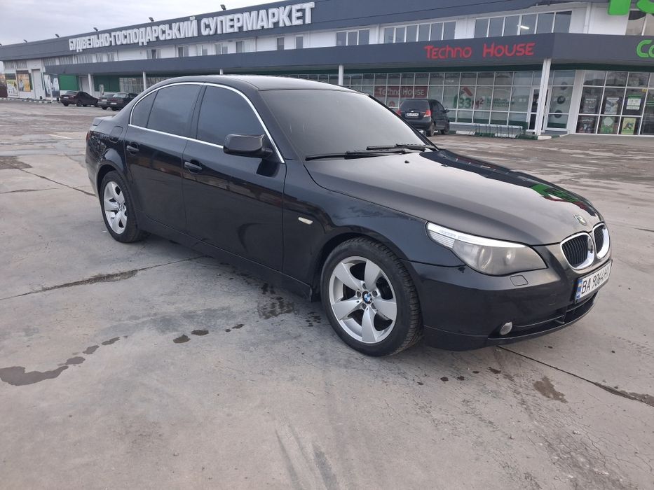 BMW E60. 2.2  МКПП,