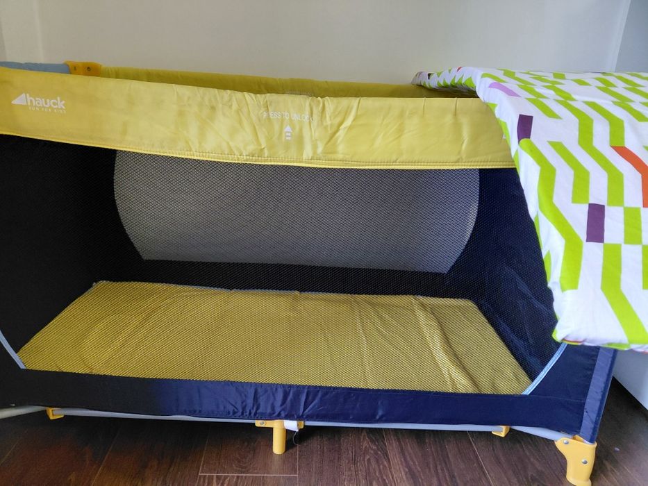 Cama de viagem para bebés