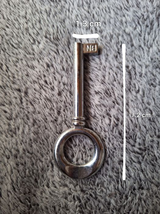 Klucz do mebli kluczyk meblowy klucz do szafki