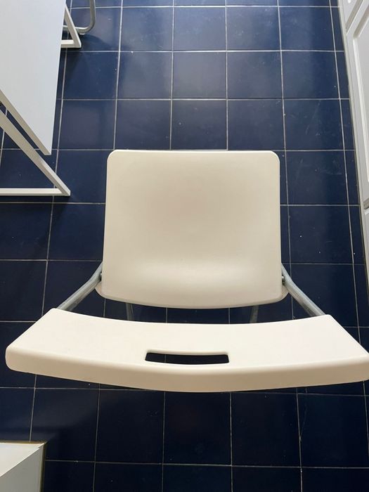 Cadeiras IKEA usadas