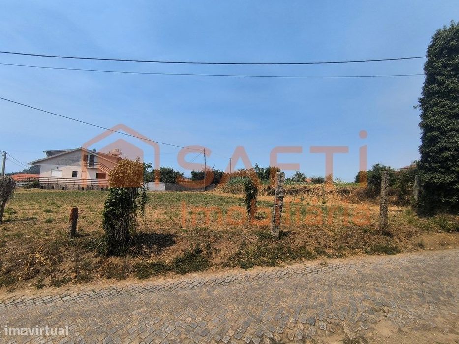 Terreno Urbano de 523 M para Construção em Antas, Esposende