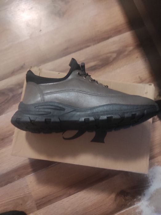Nowe buty męskie