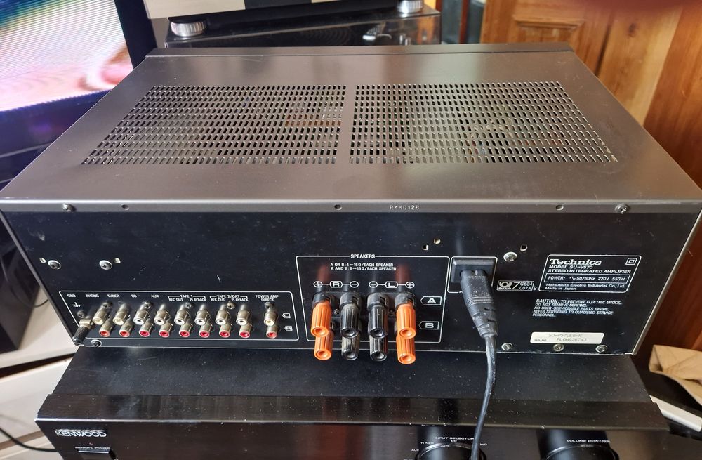 Wzmacniacz Technics SU V 570