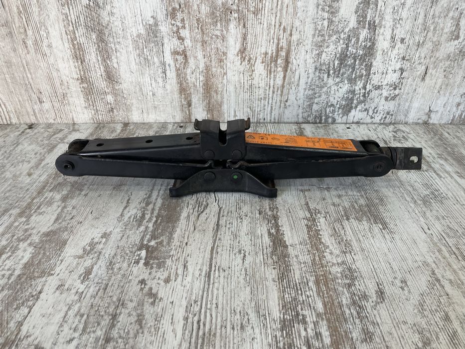 Домкрат Nissan Navara D40. Nissan Pathfinder R51 Нісан Навара Д40 Патфандер Р51