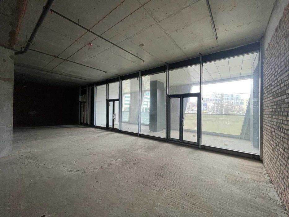 Оренда комерційного приміщення 812 м | ЖК Manhattan City | Без ремонту