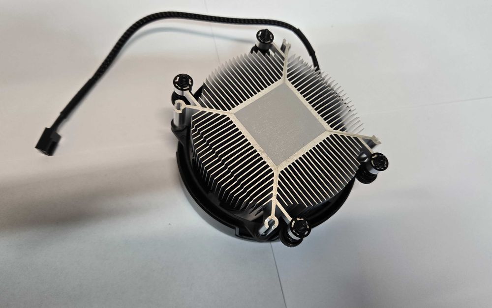 Продам боксовий кулер АМД
