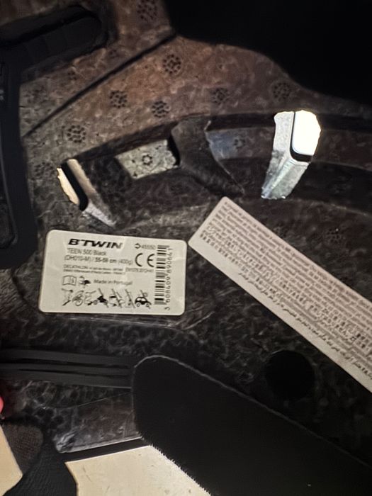 Conjunto capacete bicicleta bomba e luz frontal