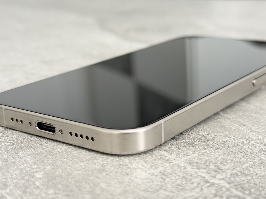 Apple iPhone 15 Pro 512 GB White Titanium - STAN IDEALNY! + gratisy