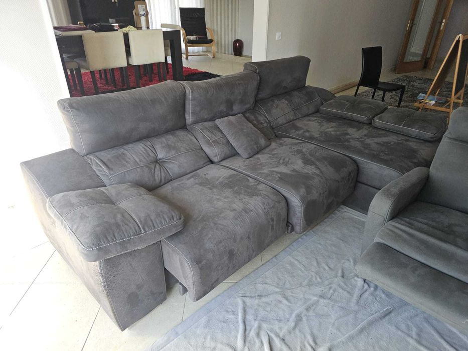 Sofá grande, com 3 chaise longue e arrumação