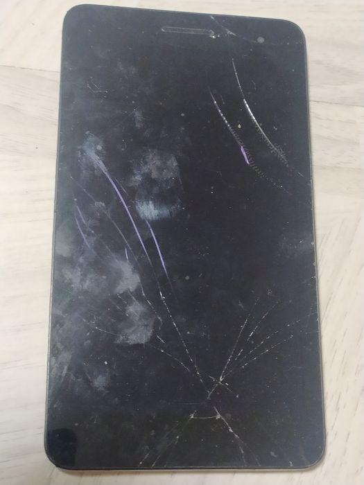 Huawei MediaPad T2 (BGO-DL09)

На запчасти